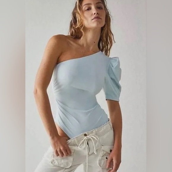 Free People light blue cold shoulder bodysuit, women’s size medium. - Picture 1 of 10